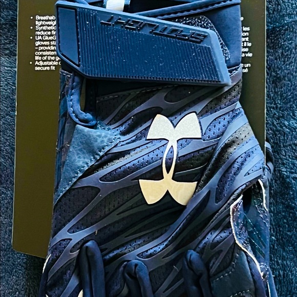 Under Armor Football Glue Grip Gloves - Picture 1 of 5